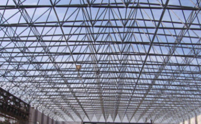 天峻钢结构厂房屋面板及保温层安装 天峻钢结构厂房屋面板及保温层安装