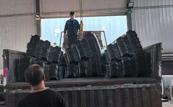 楼承板安装前准备：钢筋桁架天峻楼承板施工要点