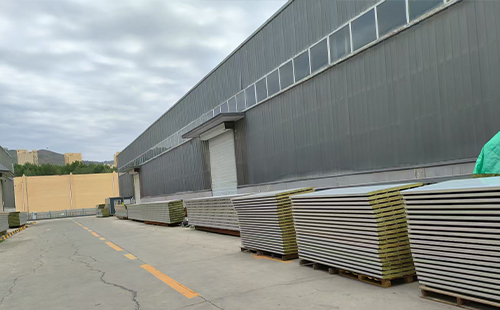 屋面保温用天峻彩钢岩棉夹芯板怎样选厚度